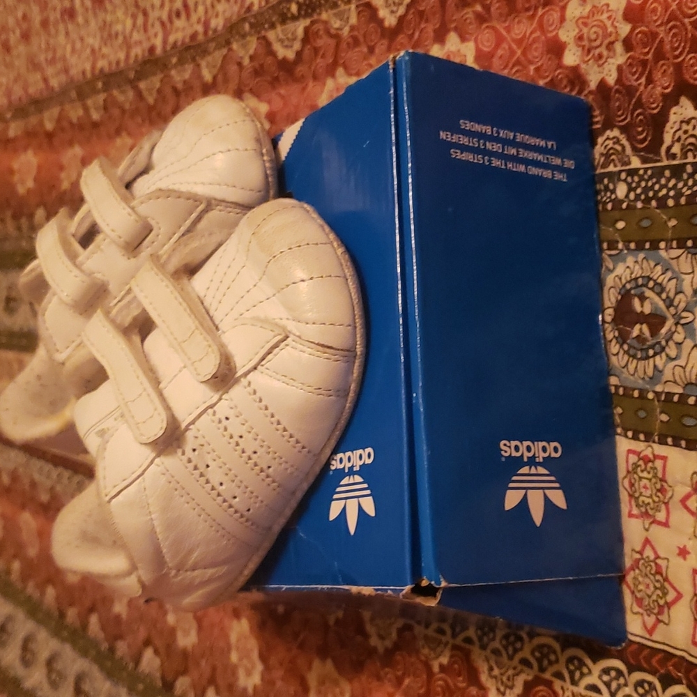 Baby Adidas Velcro White Leather with box Size 3